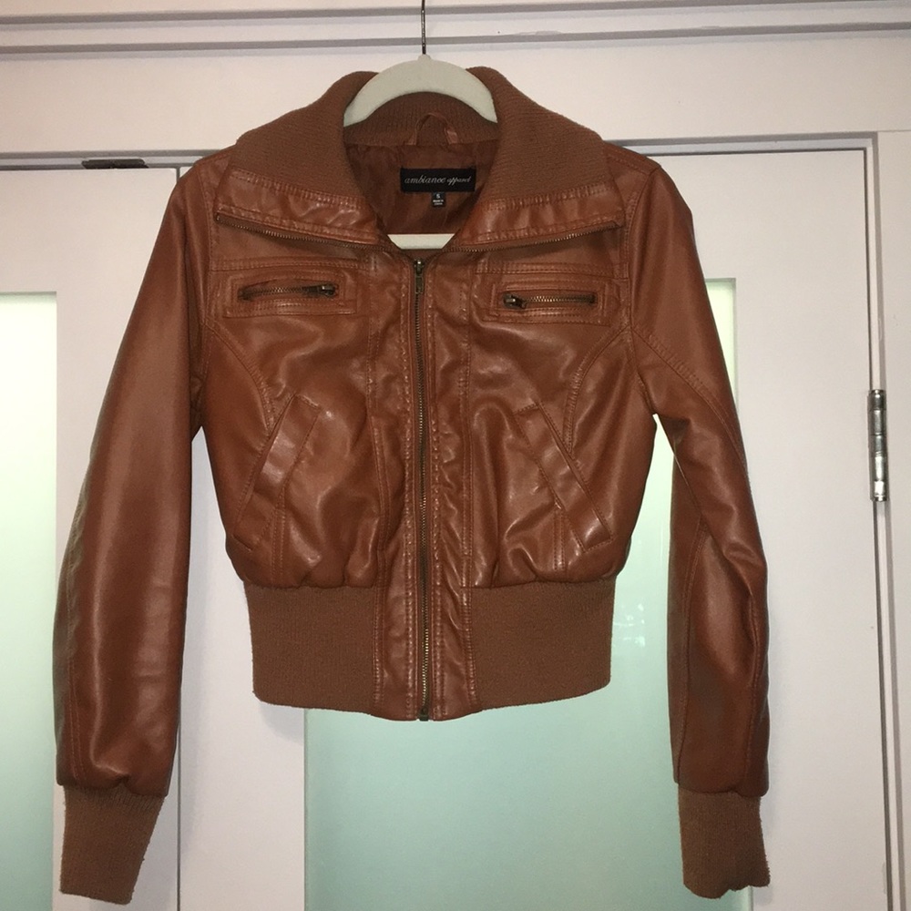 Cropped Faux Leather Jacket!